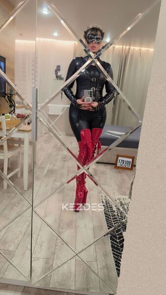 Mistress Dominatrix Whats 私人 TG Shymkent фото — 1